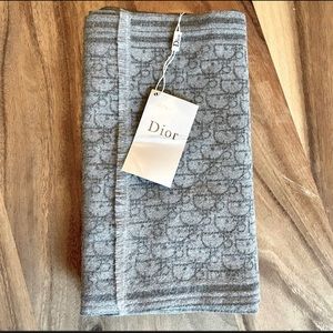 Dior Cashmere logo scarf